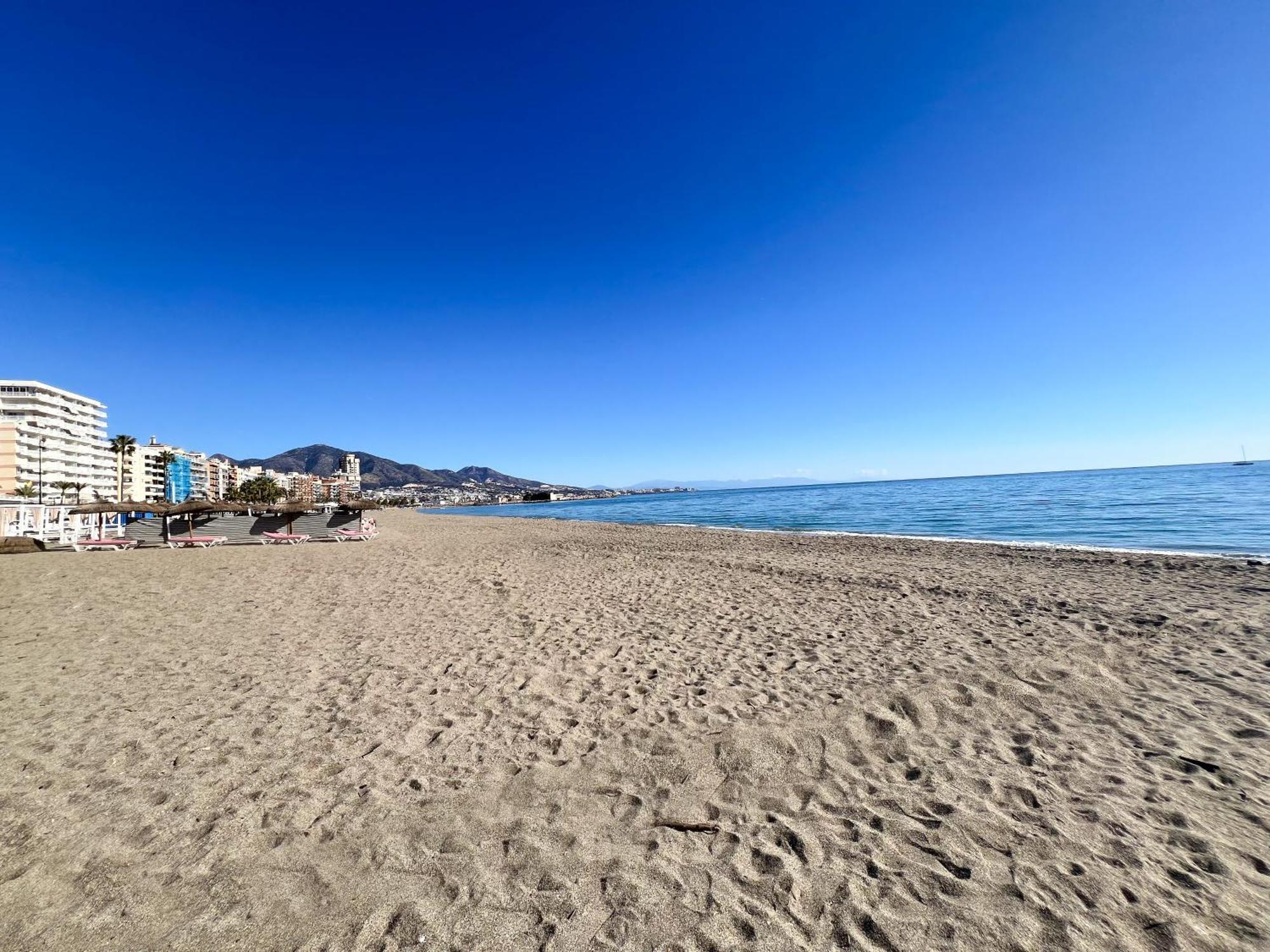 Apartment El Encanto Andaluz 200M From Fuengirola Beach Luaran gambar
